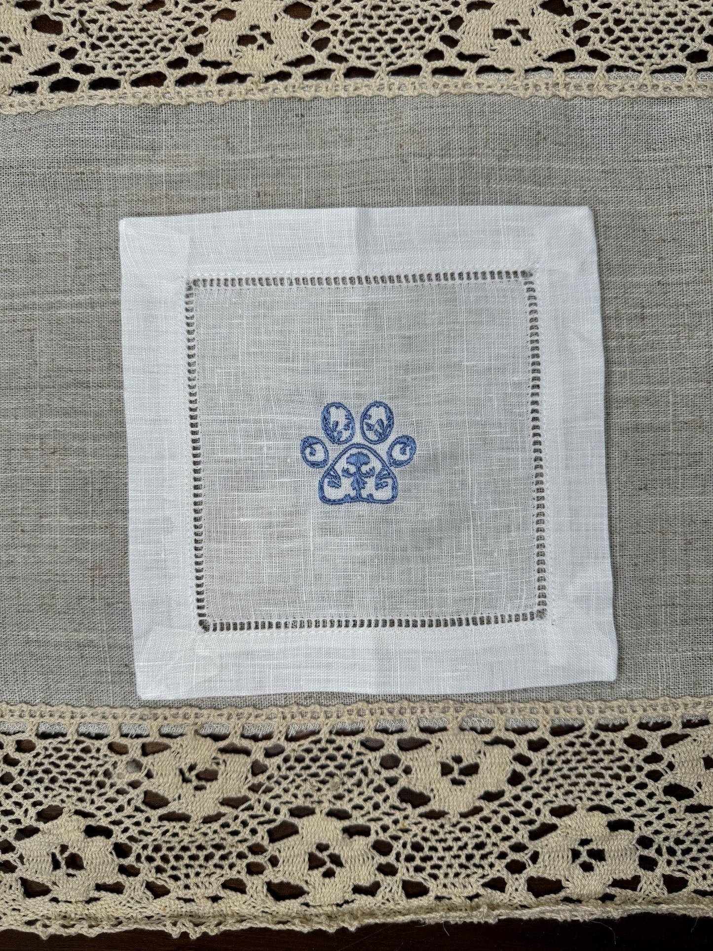 Chinoiserie Paw Print Embroidered Linen Cocktail Napkins (Set of 4)